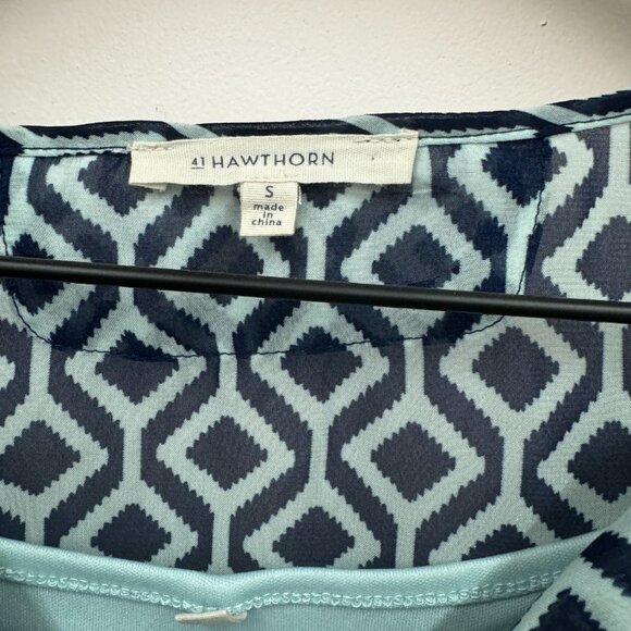 41 Hawthorn Stitch Fix Geo Print Blouse, Semi sheer, 3/4" sleeves Size Small - Picture 2 of 6